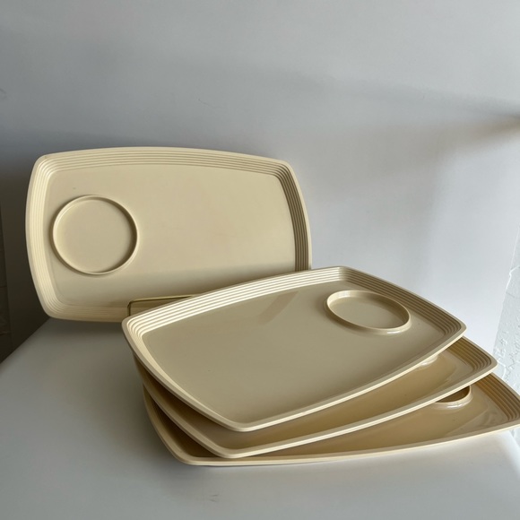 Vintage Thermo Temp 50's 60's Mallory Randall Corp Snack Trays Set of 4 - Picture 1 of 9